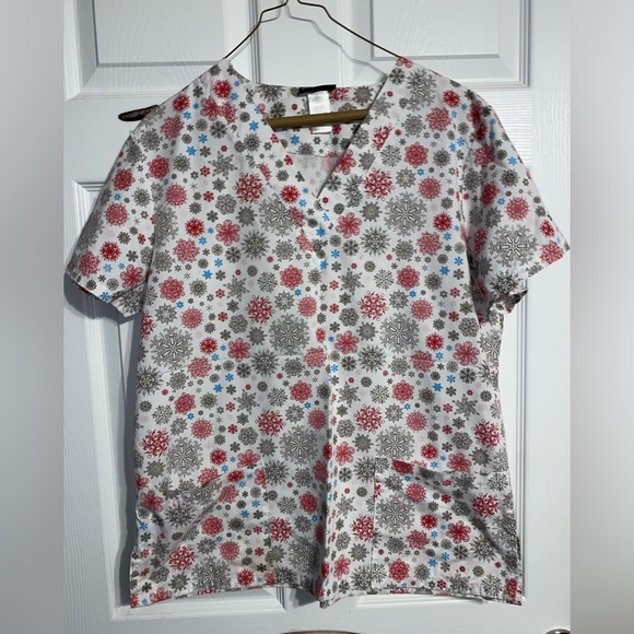 Scrub top set - Picture 2 of 6